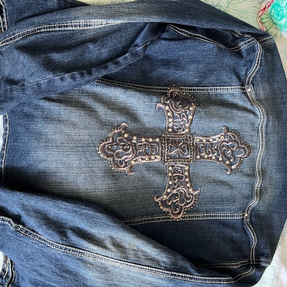 Jean Jacket - Picture 2 of 7